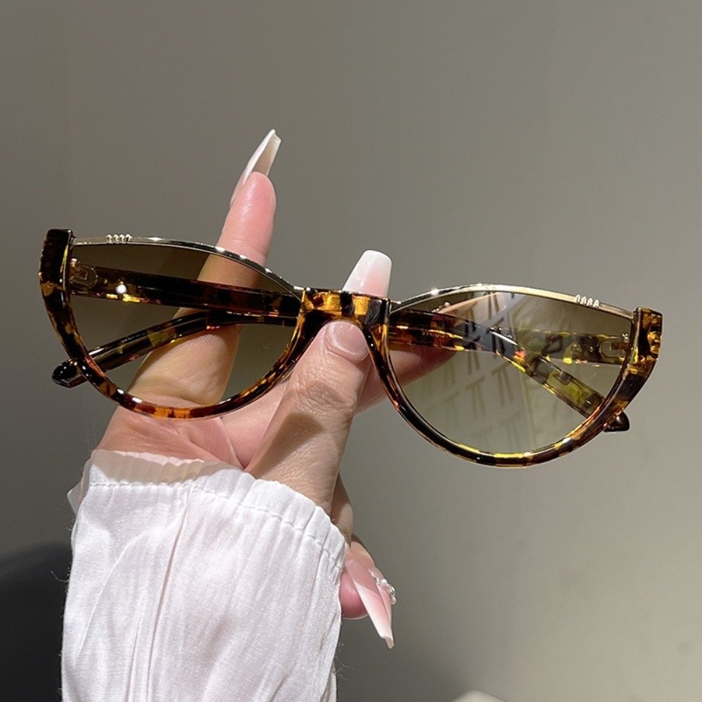 Gafas de Sol de Moda con Media - Fashion Street Cat reseña y precio