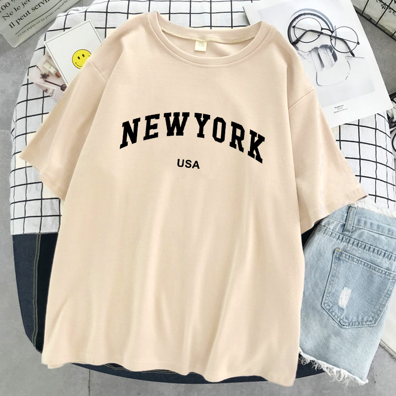 Camiseta gráfica con letras de - Street Fashion New York reseña y precio